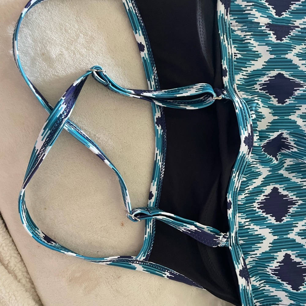 Tankini top.